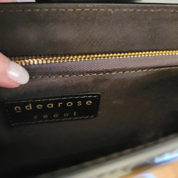 Ndearose patent leather purse - Picture 13 of 13